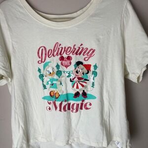 Walt Disney World Minnie Daisy Delivering Magic Graphic T Shirt Women's Size L